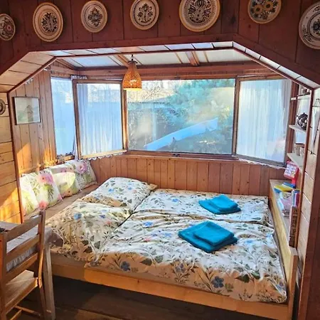 Feriehus U Hriste *